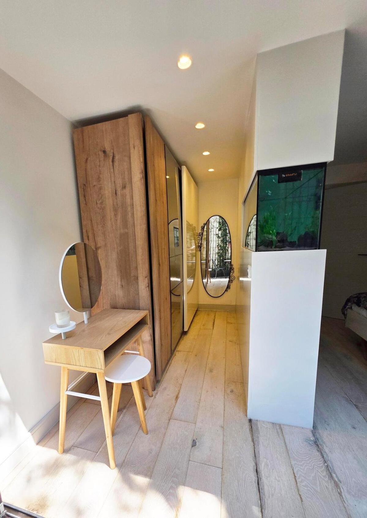 Holiday home Chic 2 Bedroom Modern Cave House *